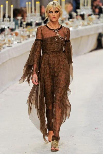 Look 61
